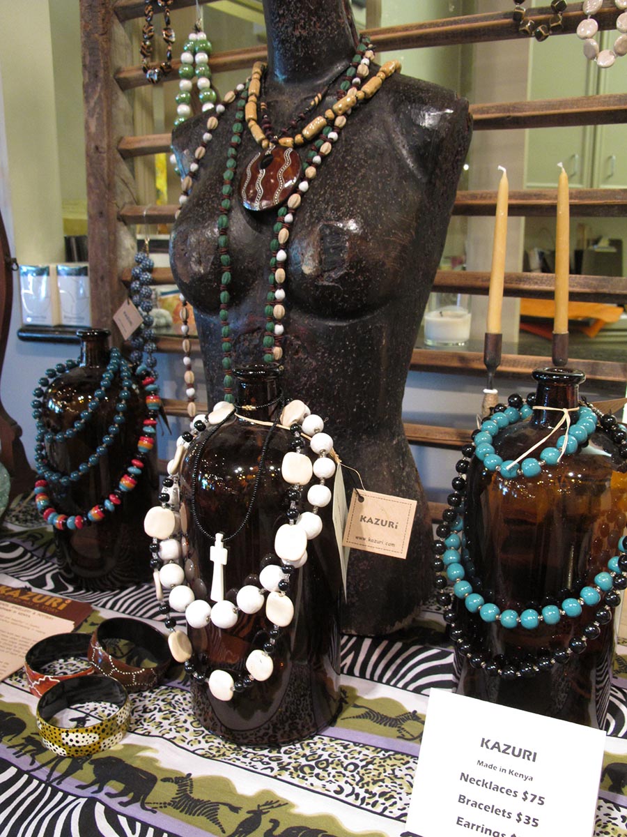 African beads and jewels that benefits disadvantaged Kenyans 4