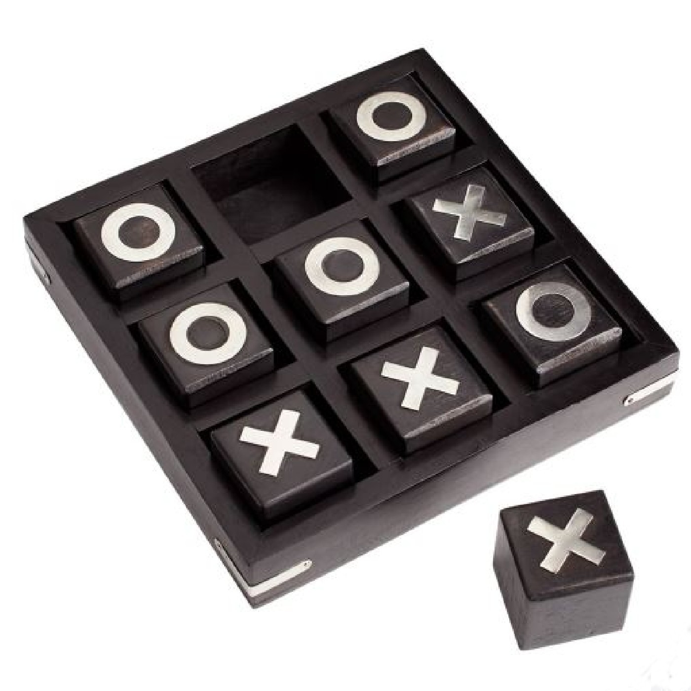 Design Tic-Tac-Toe Game