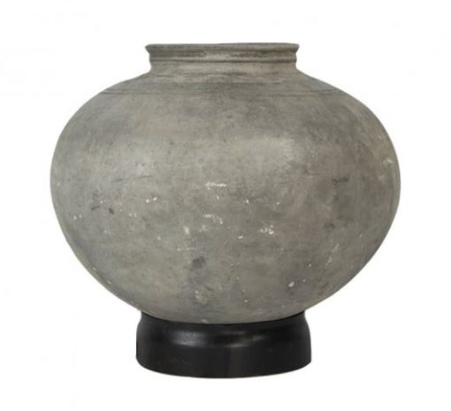 Large Mud Pot w/ Base. 1